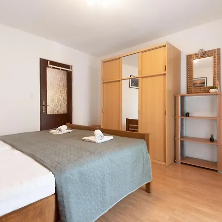 Ama - Ground Floor דירה *