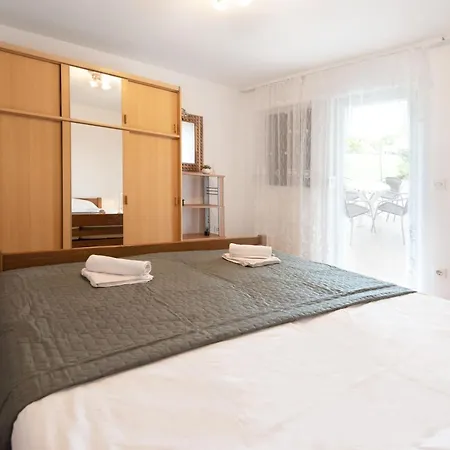 דירה Ama - Ground Floor באניולה