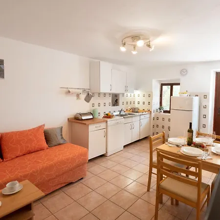 דירה Ama - Ground Floor באניולה