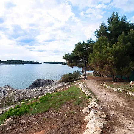 Ama - Ground Floor * באניולה