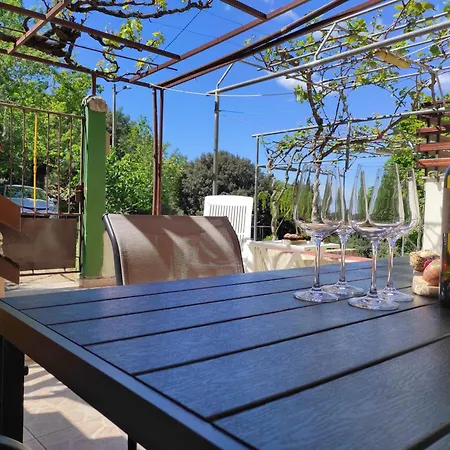 Ama - Ground Floor Lejlighed