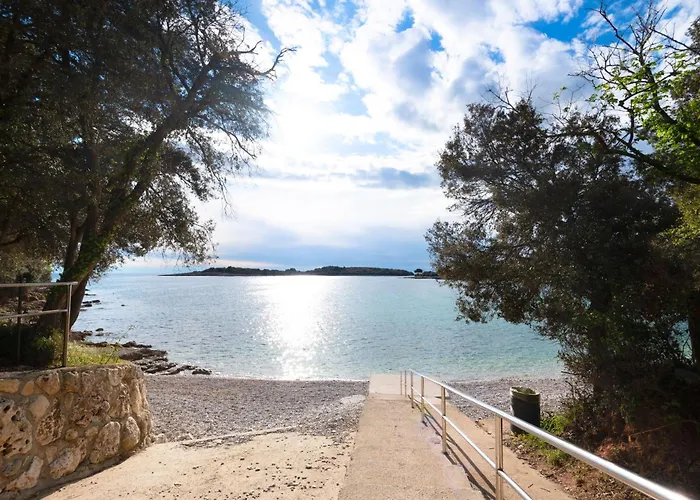 Ama - Ground Floor Lejlighed Banjole